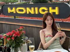 -MONICH牛排融合餐厅(和义大道购物中心店)