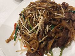 干炒牛河-东方之珠海鲜酒楼(南开店)