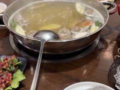 -乡土黄·鲜牛肉火锅·小龙虾(兴业街店)