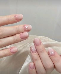 -Lucky girl建构养甲·中式翘睫专业店