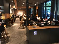-星巴克(杭州湖滨银泰E区店)