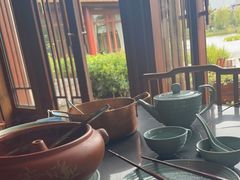 靠窗位-丽江金茂凯悦臻选酒店-滇香馆