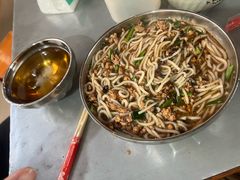 -正宗杨记普洱酸醋米线(总店)