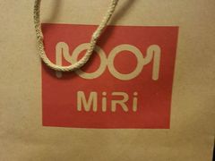 -MiRi眼镜连锁·蔡司·尼康控优点合作店(莘庄店)