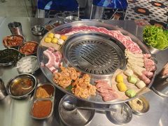 -哈哈碳都·牛肋条无限自助烤肉(宝龙店)