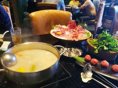 澳门鸡脚猪骨煲（小）-官也街澳门火锅(新源里店)