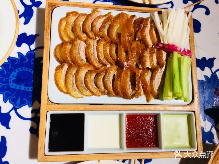 满园春饼·烤鸭(水游城店)满园烤鸭图片 - 第1张