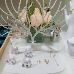 -AI艾耳·专业手工耳洞·穿孔美学馆