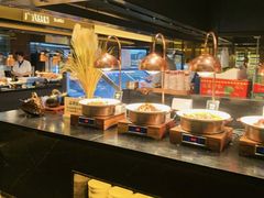 -钱小奴海鲜自助黑金店(杭州滨江龙湖店)
