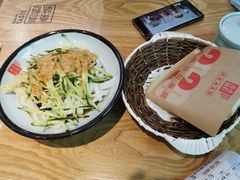 -秦晋味道脆皮肉夹馍(金茂湾店)