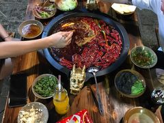 -黄潇洒老火锅(九眼桥宏济巷店)