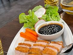 -Chom Cafe and Restaurant