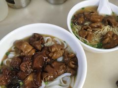 牛腩拼猪肠粉-海幢瑞芳饮食店