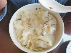 鸡汤三鲜馄饨-王興記(中山路店)