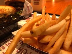 -The Habit Burger Grill 哈比特汉堡(复兴soho店)