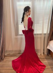 -禕·愫白婚纱商店