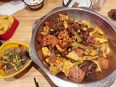 -嘎嘎鸭下巴·爆辣干锅(明教寺店)