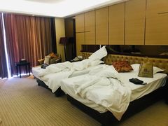 -肇庆国际大酒店(七星岩星湖景区店)
