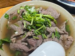 -大众跷脚牛肉馆·非遗传承单位(峨眉山店)