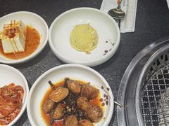-草家酱蟹炭火烤肉店(珲春南路一店)