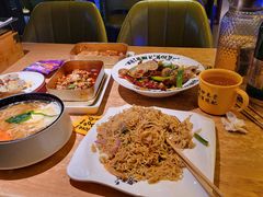 -喝丢一只鞋海鲜烧烤·海肠捞饭(东关街店)