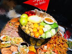 -日进一片海.生腌海鲜火锅.宵夜烧烤(三里屯总店)