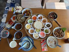 -包整·丝娃娃(一览甲秀楼风景店)