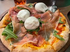 -卡佩罗意大利餐厅及酒吧Al Cappello Trattoria