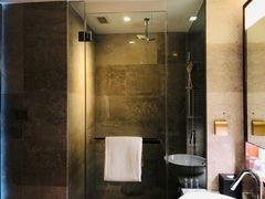 -上海龙之梦万丽酒店