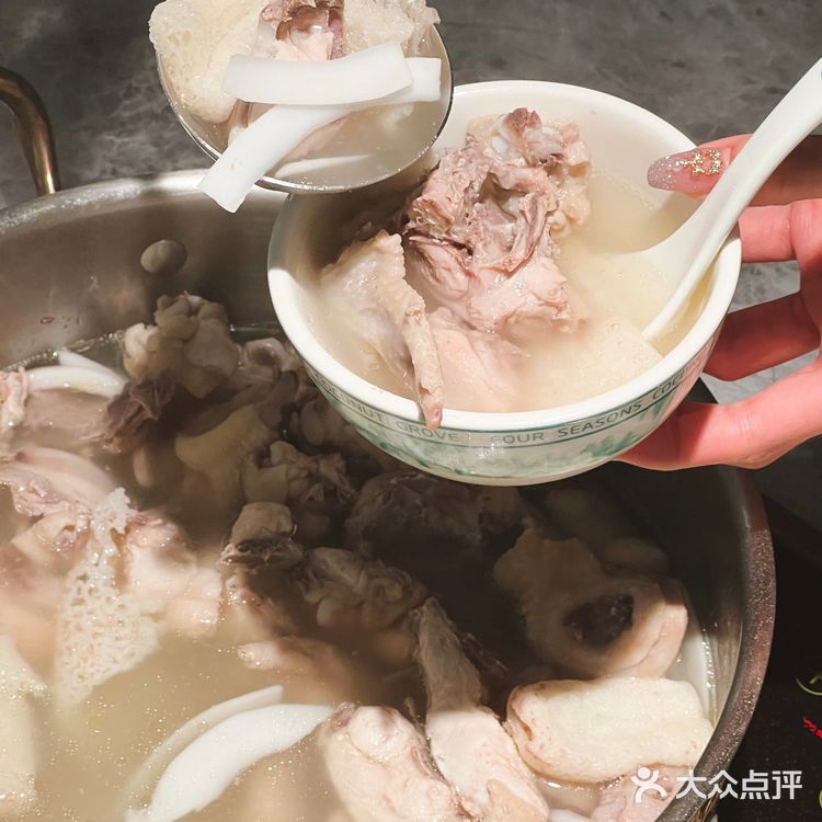 深圳美食|四季椰林椰子鸡配大生蚝!太美味啦