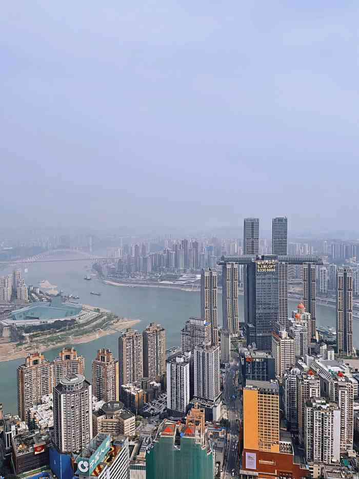 重庆云端之眼观景台-"清明节假期人实在太多了,拍照片都要排队.