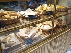 面包甜点陈列柜-江物面包·咖啡·蛋糕(四码头店)