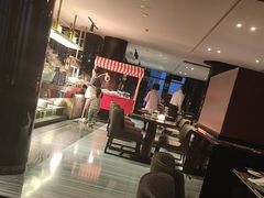 -唐拉雅秀酒店-西锦汇空中BBQ·思创餐厅