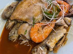 渔娘炖杂鱼-渔娘渔家丹东海鲜(东直门店)