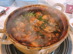 招牌家鸡煲-渝君重庆火锅(嘉宾路店)