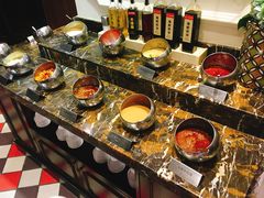 自助调料区-一哥澳门豆捞 · 十七年经典澳门火锅(四季天地店)
