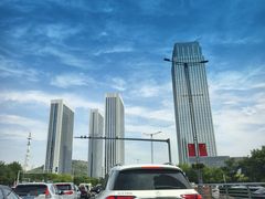 -百年港湾奥特莱斯(香炉礁店)