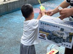 -曲江小商品批发市场(大世界国际广场店)