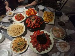 -巴厘龙虾·榜首油焖大虾(音乐学院·沿江酒馆店)