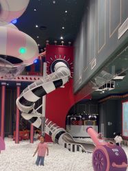 -MELAND亲子乐园•派对•研学(集美世茂店)