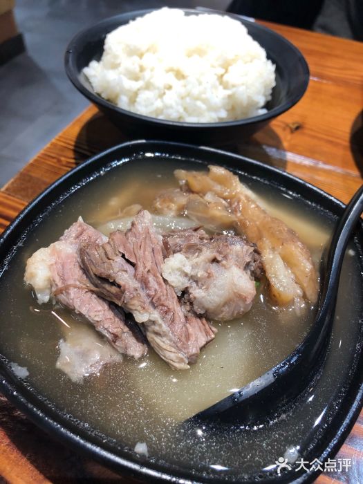 天后站香港清汤腩牛沙腩饭图片