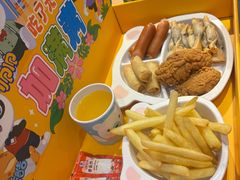 -美食小镇·观赏珍稀鸟类·长隆熊猫酒店