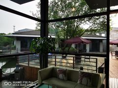 -上海怡沁园度假酒店
