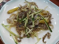 -湖南人家湘菜馆(镇江路店)
