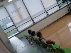 -蓝话筒·少儿成人演讲口才·主持朗诵·戏剧表演(大华第一坊店)