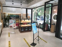 面包甜点陈列柜-小西家作(富力爱丁堡店)