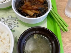 梅菜扣肉-老乡鸡(南京首创立方店)