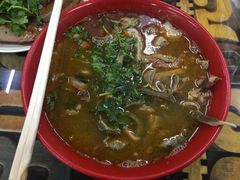 -春雨羊汤店(广开四马路总店)