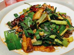 -冯烫烫跷脚牛肉·川菜小馆(武胜西街店)