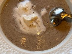 蘑菇汤配黑松露奶油-福楼法餐厅FLO